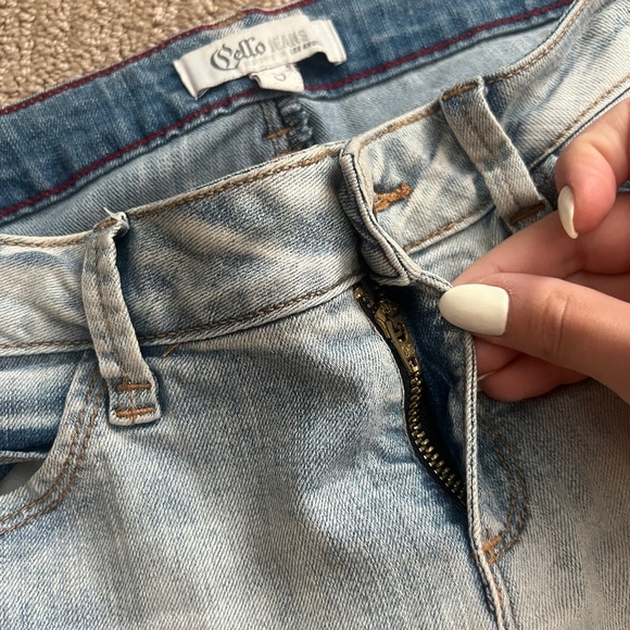 Cello Women's Light Wash Skinny Jeans - Picture 3 of 4